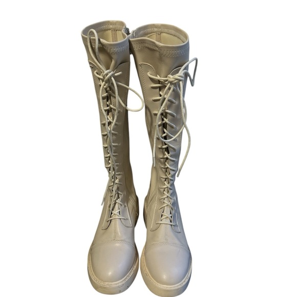 Cream-coloured Knee-High Lace-Up Boots - Picture 2 of 7